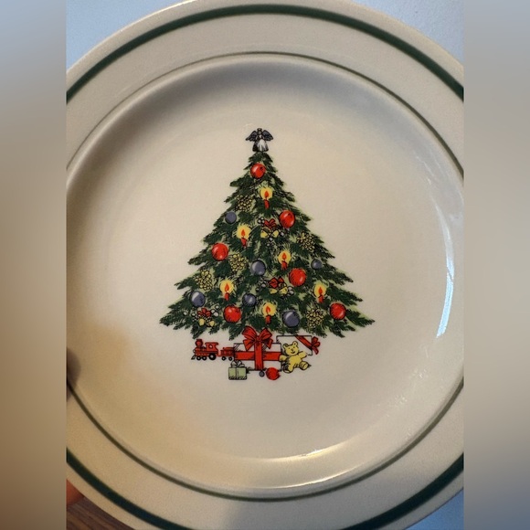 Stonewear Christmas Tree Salad Dessert Bread Plate 6 1/2” Holiday Present Train - Picture 3 of 8